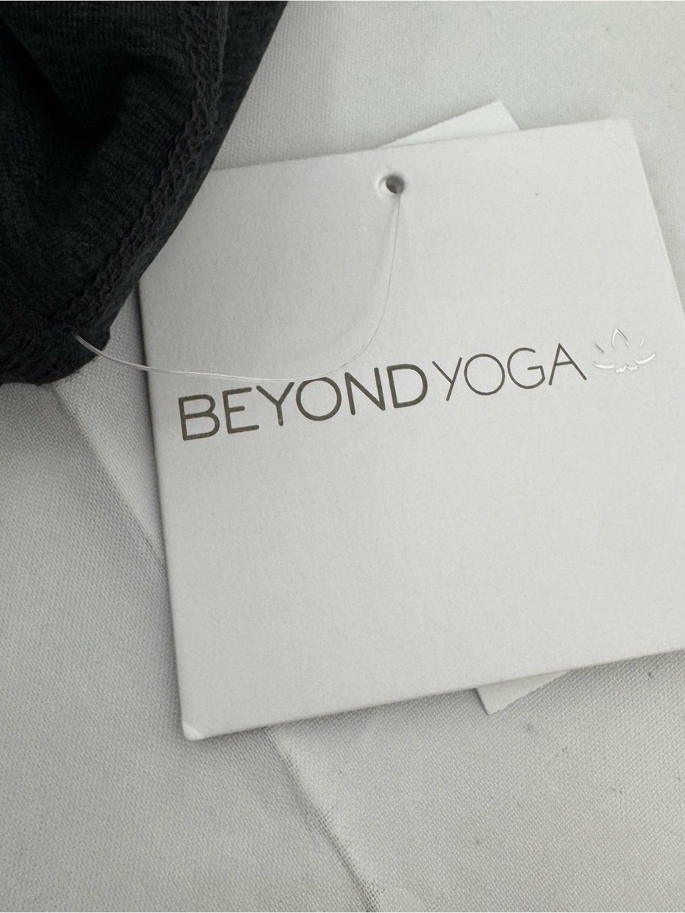 Beyond Yoga Women's L Gray Spacedye Walk and Talk High Waisted Capri Legging - Picture 6 of 14